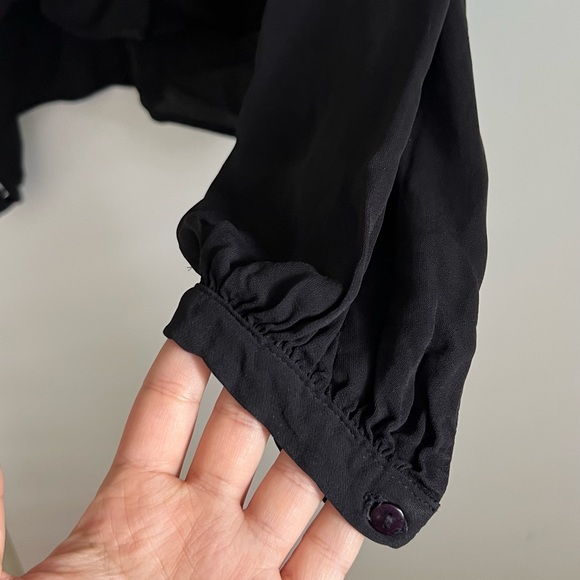 Women’s Black Botton down dress Shirt Black Bollon Sleeves - Picture 6 of 6